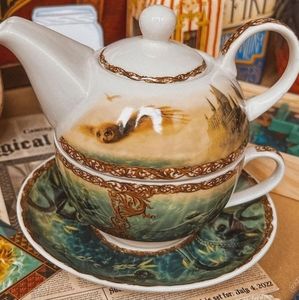 Litjoy Crate Magical Harry Potter Teapot & Teacup set.